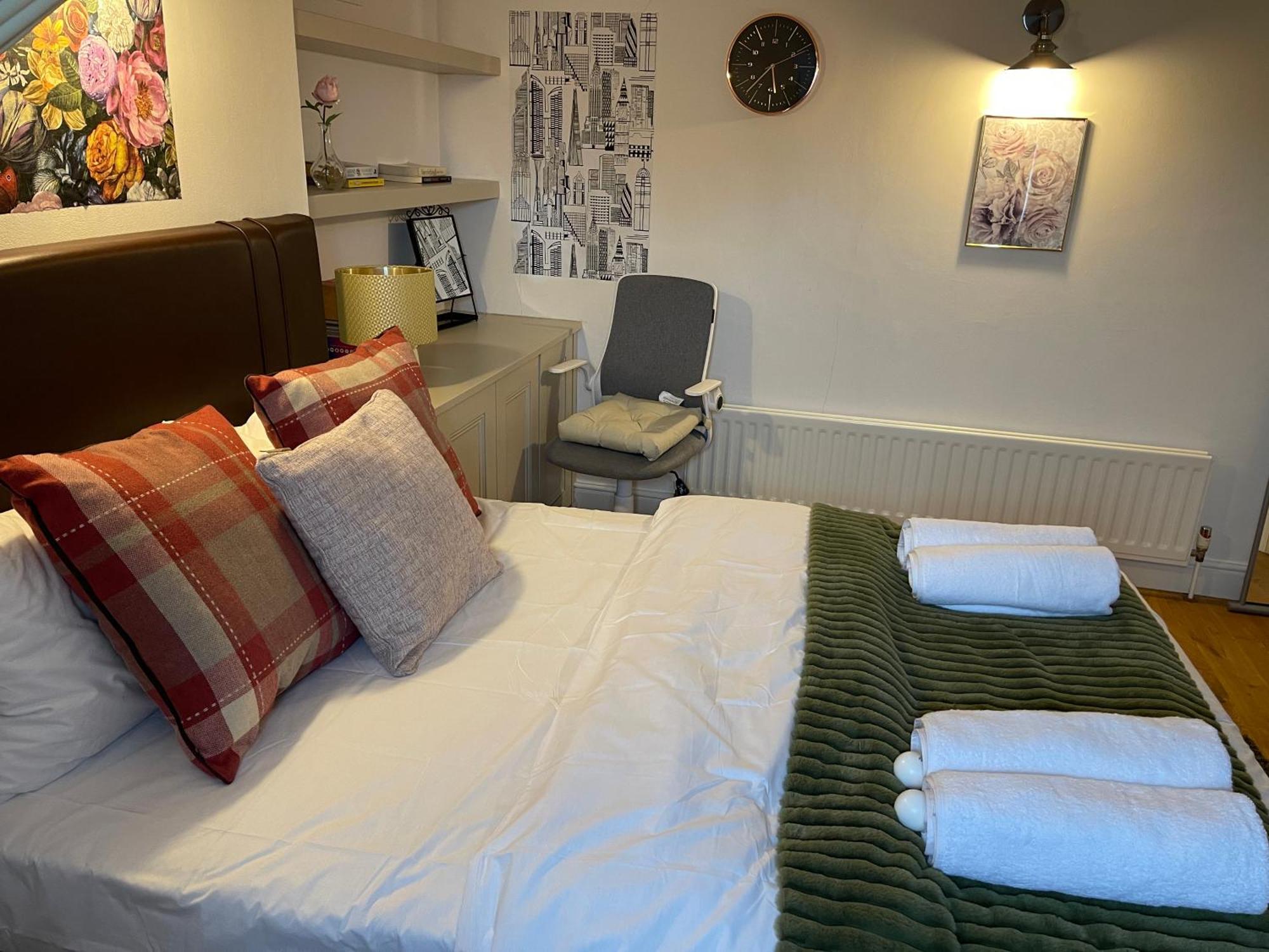 London Luxe Rooms Surbiton 外观 照片